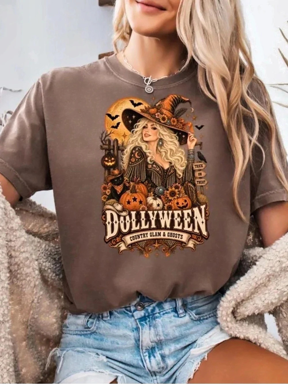 Dollyween Graphic Tee in Brown Savanna, Retro Style